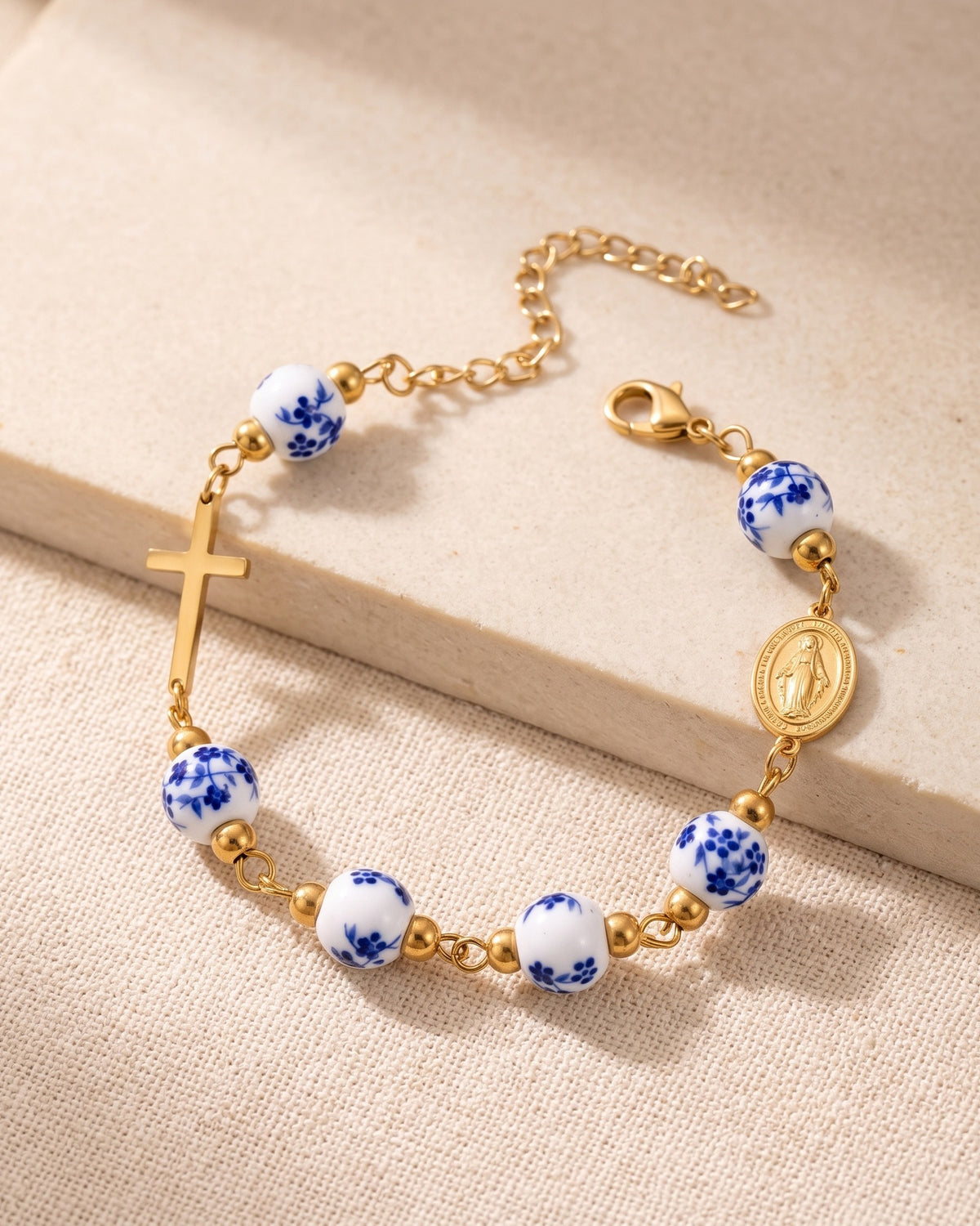 Close-up of the blue Porcelain Grace bracelet, three-quarter view [c:blue]