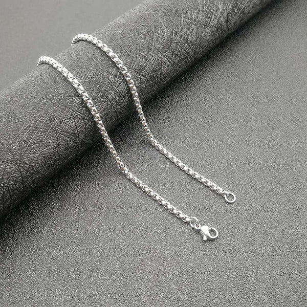 The Templar's Motto Stainless Steel Templar Cross Necklace view 5