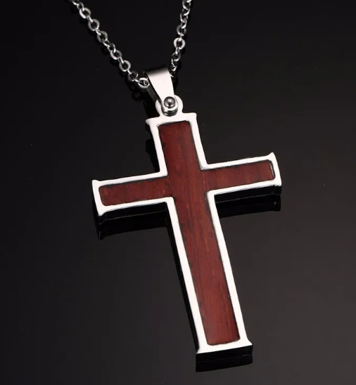 Bennett & Cross: Zimmermanns-Hommage - Holz-Titan-Kreuzkette