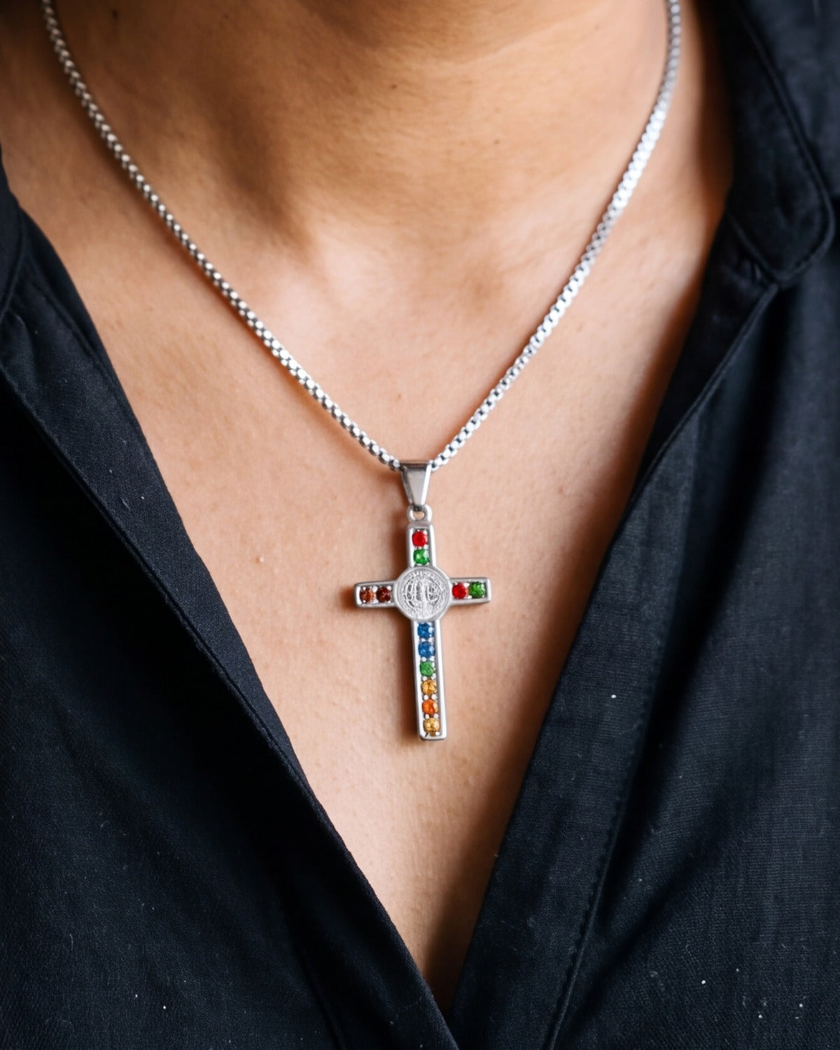 The silver Benedictine Radiance worn, close-up, true to size [c:silver]